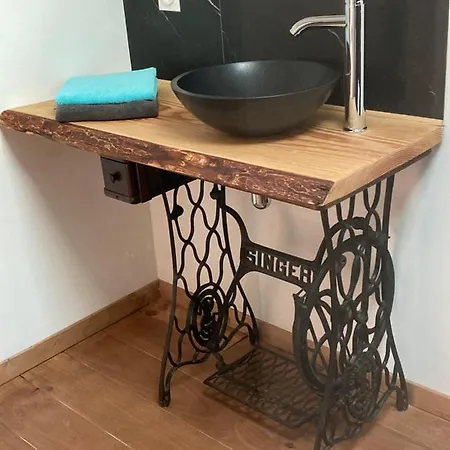 La Casa Tara * Prades (Pyrenees-Orientales)
