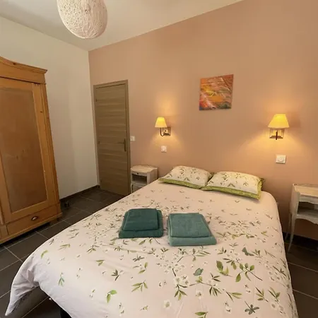 La Casa Tara * براديس